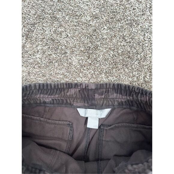 Athleta Farallon Jogger Pant Black Olive Camo Print Size 2 Sweatpants Athleisure - Picture 5 of 11